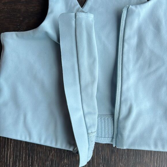 Girlfriend Collective Paloma Racer Back front zip hi impact Sports Bra Blue Var - Picture 16 of 16